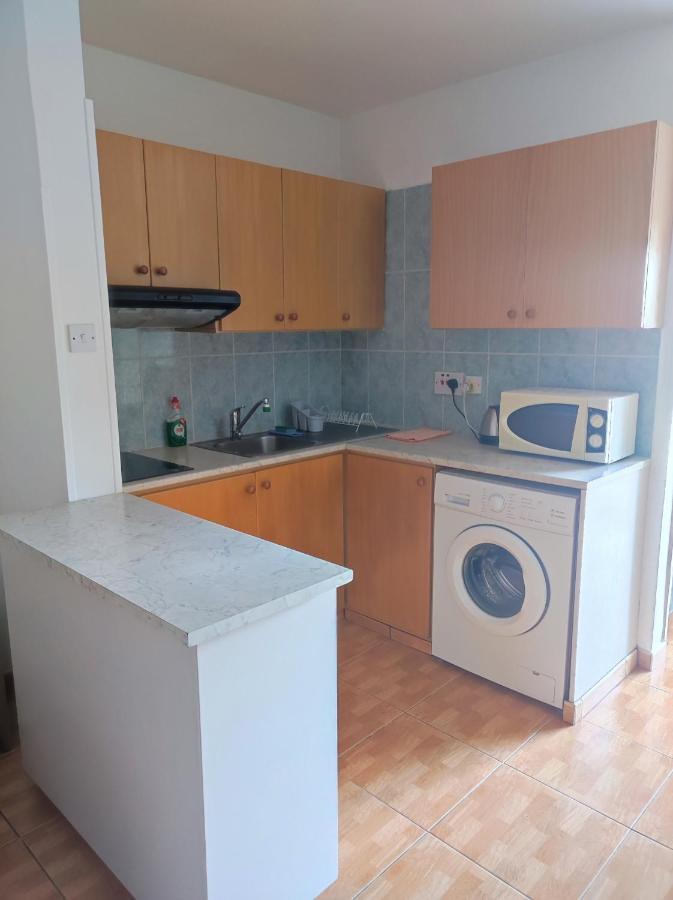 Hawaii Royal Gardens 2 Apartment Limassol Ngoại thất bức ảnh